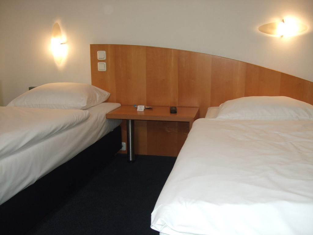 Sporthotel Wiedenbrueck Реда-Виденбрюк Номер фото